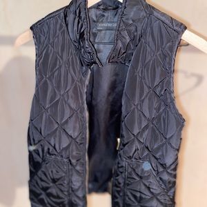Women’s black boutique vest